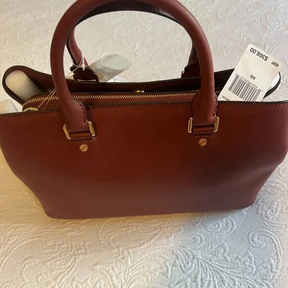 Michael Kors Savannah Large Satchel in the color Brick - Picture 4 of 4